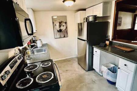 Blue Door Cottage 12 Miles To Yosemite Bbq Oakhurst Eksteriør billede