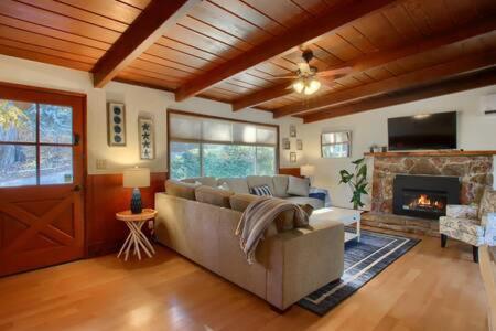 Blue Door Cottage 12 Miles To Yosemite Bbq Oakhurst Eksteriør billede
